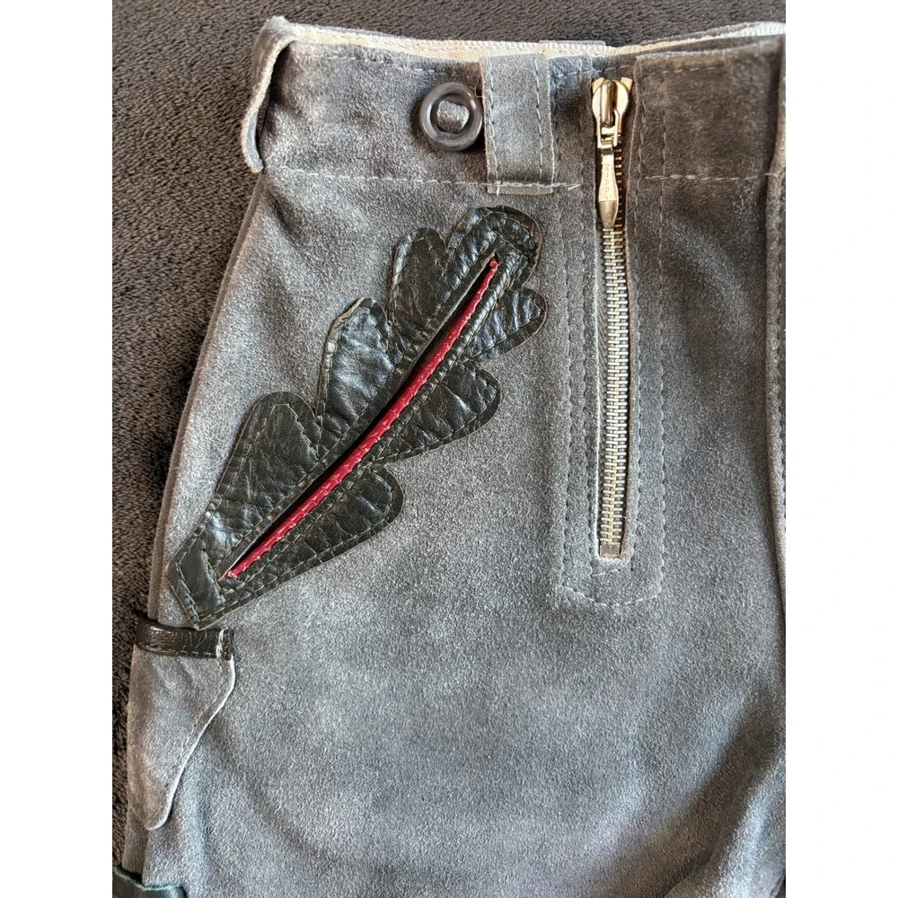 VTG 1970's Gray Suede Lenderhosen Shorts‎ 22